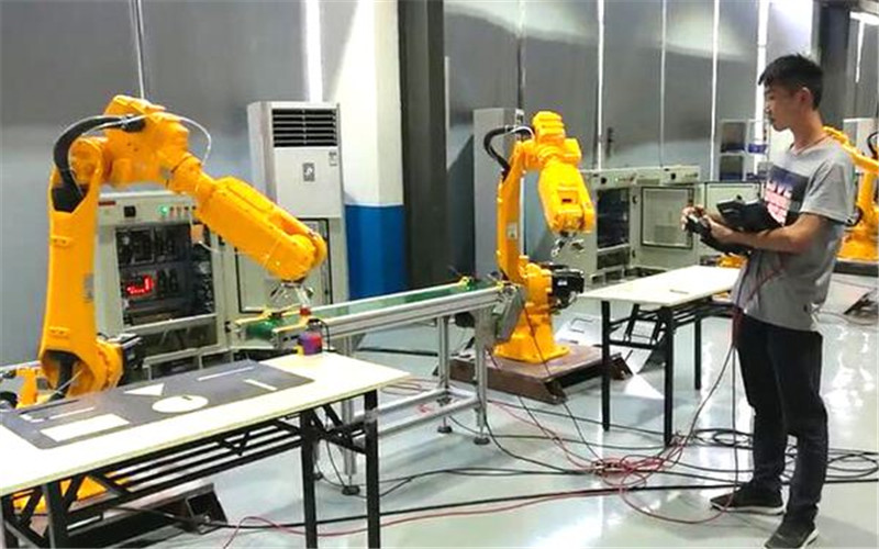 工業機器人現場應用案例