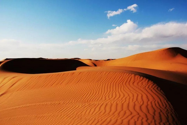 库布齐沙漠旅游