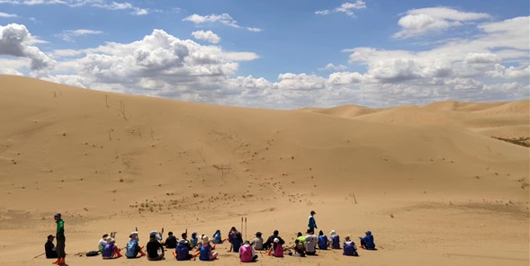 库布齐沙漠旅游
