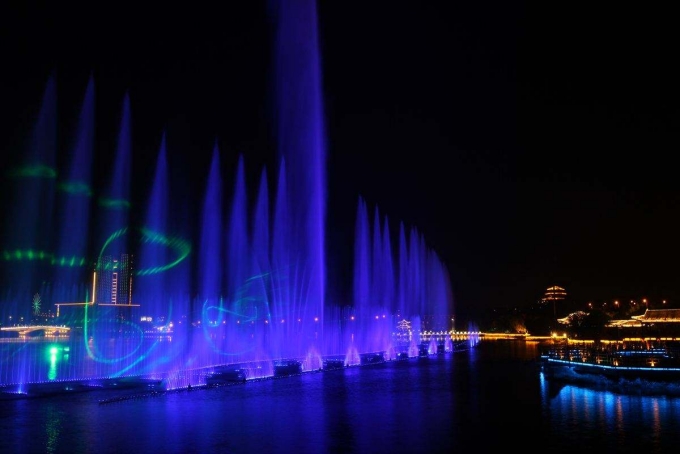 选择四川喷泉厂家，打造独特喷泉景观