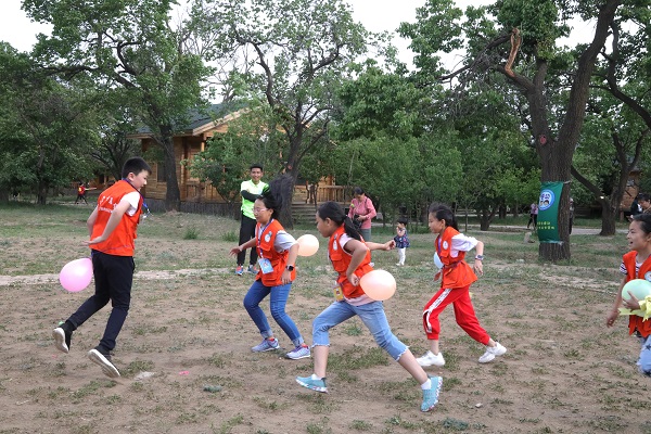 参加内蒙古草原夏令营对孩子的意义
