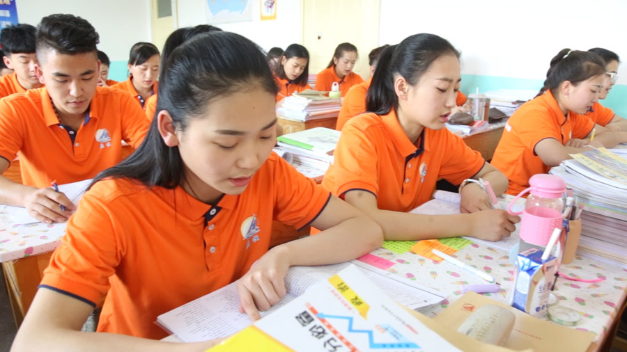 【重磅】如何选择一个好的兰州艺术生文化课培训学校？