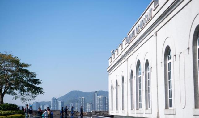 以习近平同志为核心的党中央关心澳门发展纪实