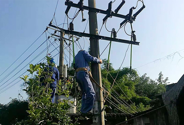 成都变压器厂家为你解答变压器漏油该怎么办