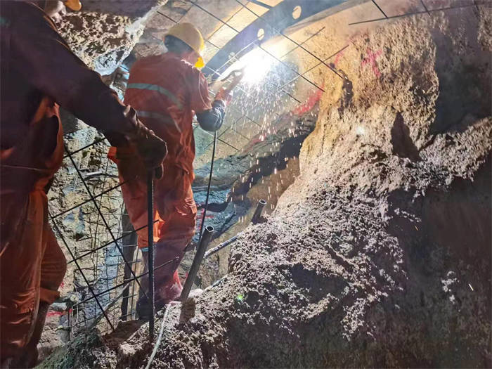 中铁十八局某燃气管道线工程隧道注浆加固、堵漏