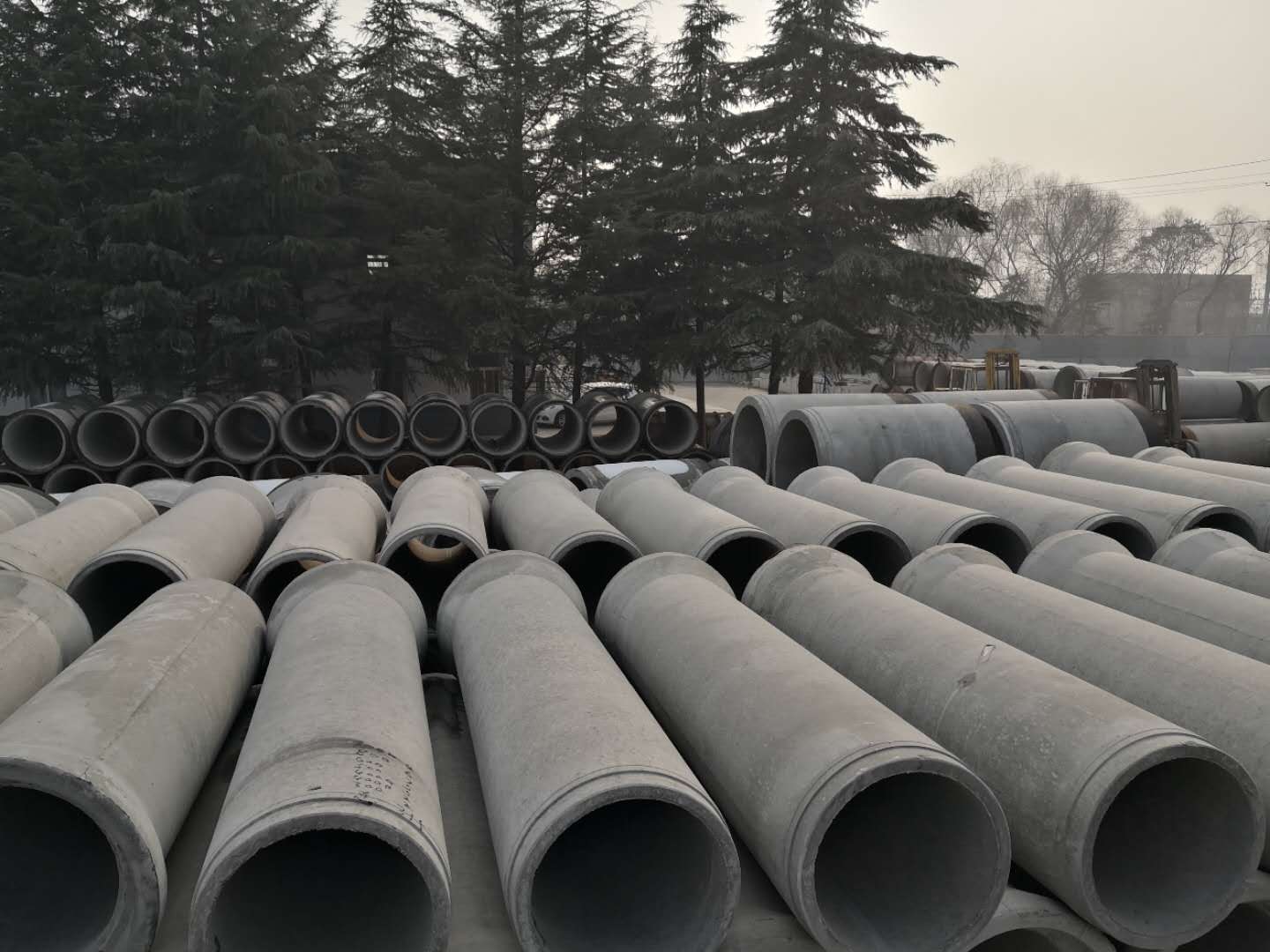 哪些条件才能**水泥管的功能？陕西钢筋混凝土排水管厂给大家分享