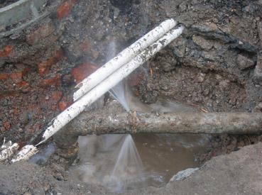为什么城市水管需要成都漏水检测公司来检查？