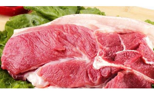 贵阳鲜肉供应厂家分享如何分辨黑猪肉与白猪肉