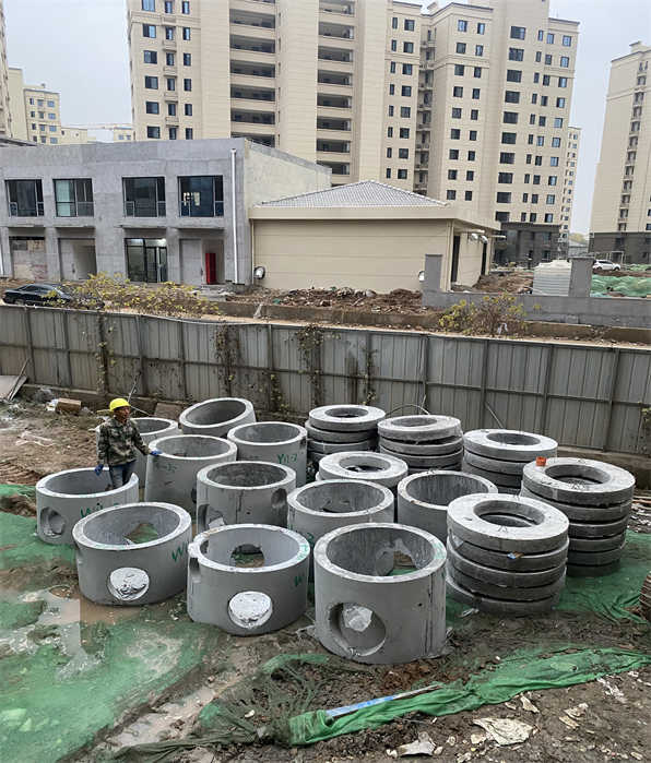 水泥检查井施工合作现场