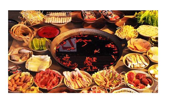 贵州特色鸭子火锅分享冬天吃火锅的好处和注意事项