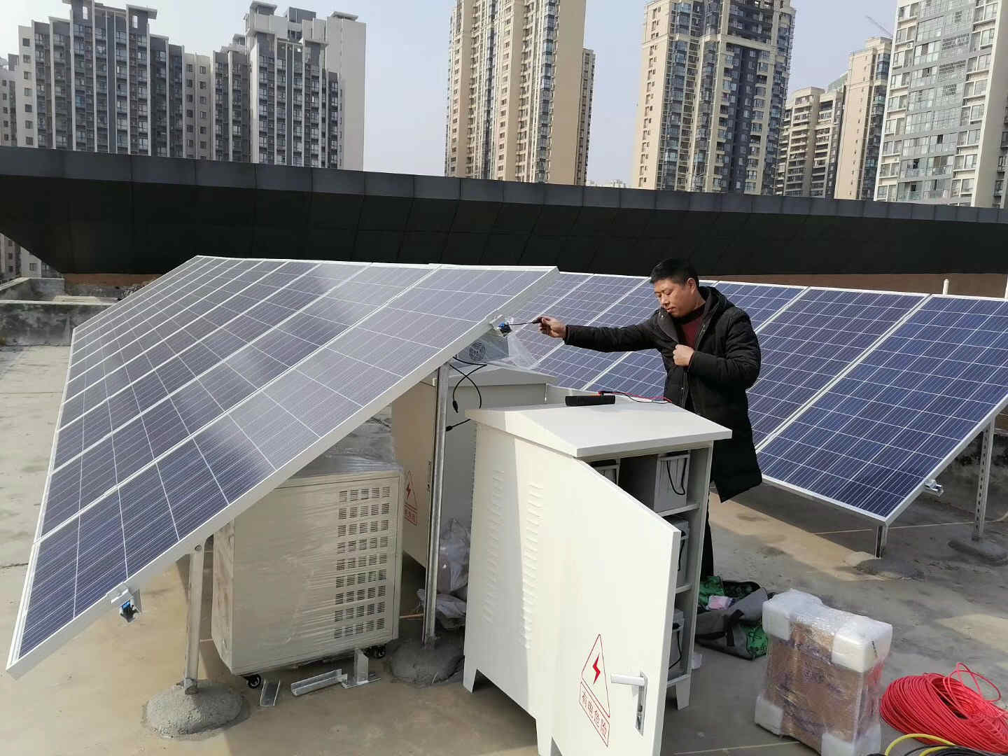 成都太阳能发电系统解决民用用电问题