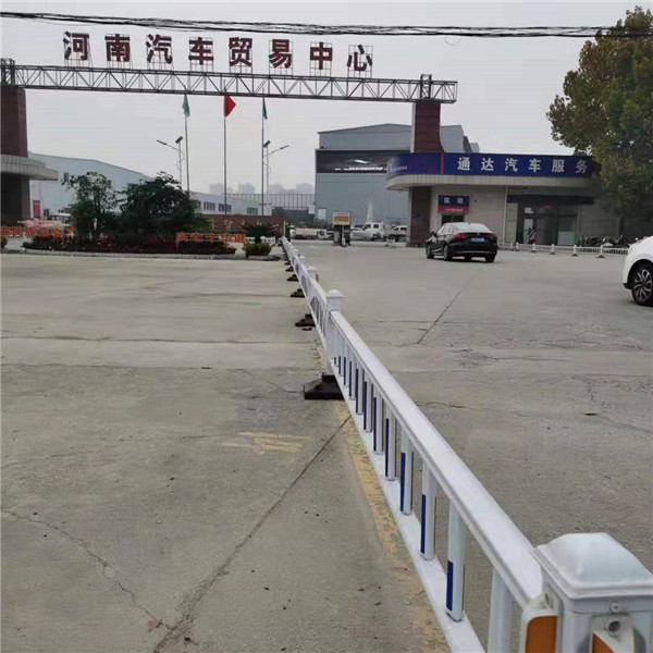 河南汽车贸易中心交通隔离项目
