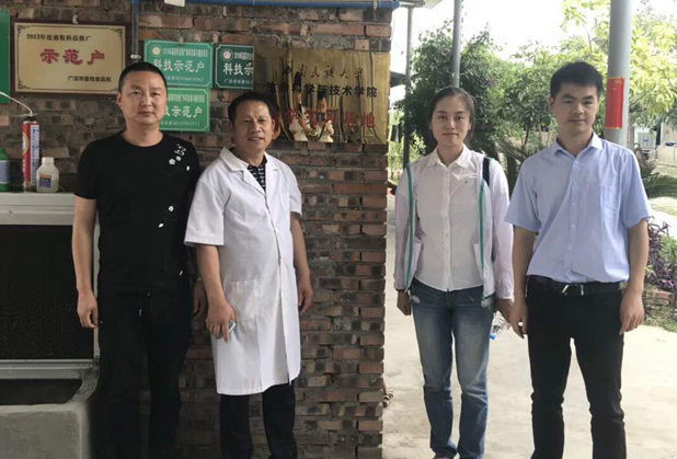 新萄京正规网站养殖团队风采