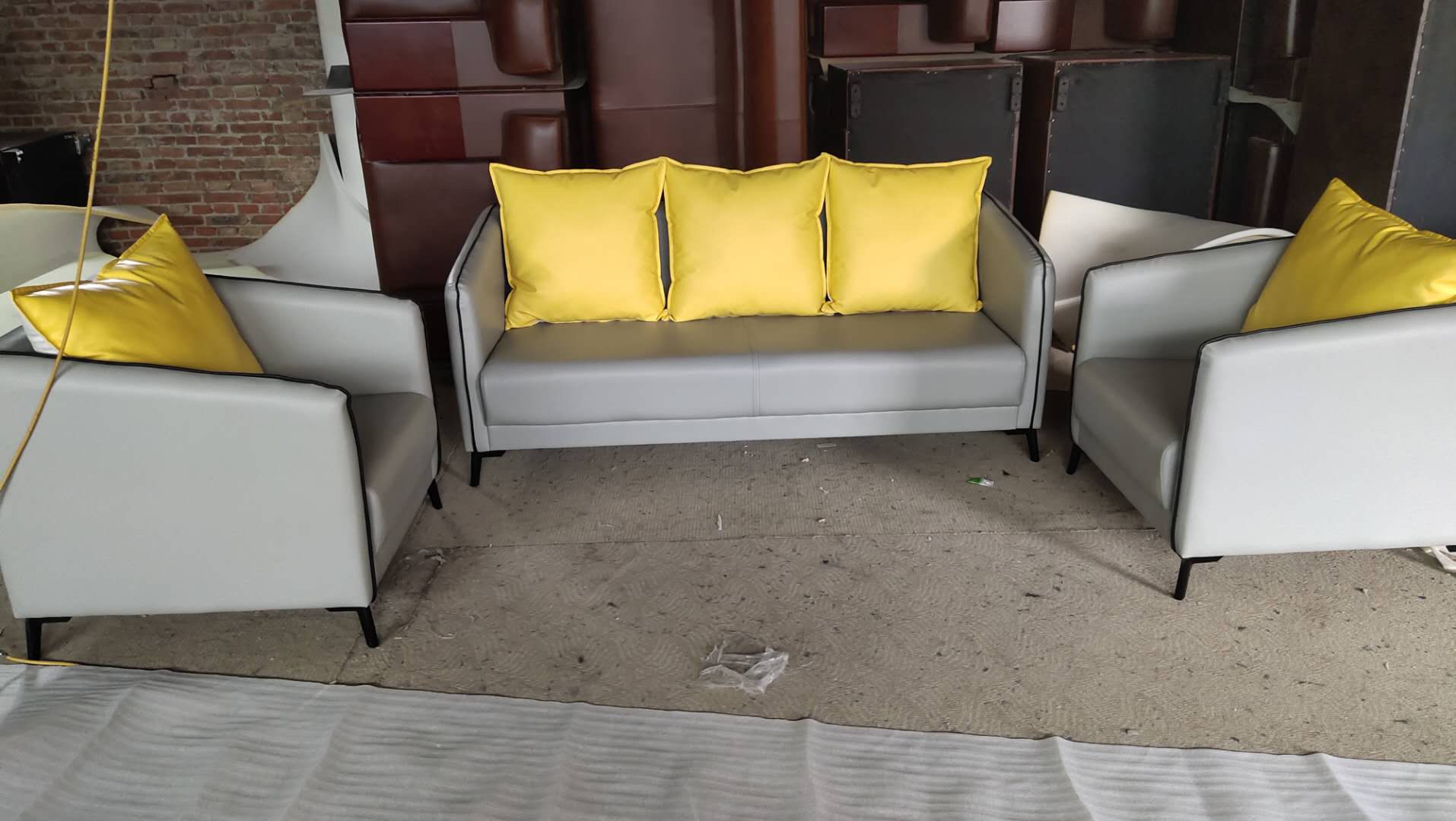 现代简约沙发