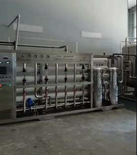郑容机械饮料生产线视频