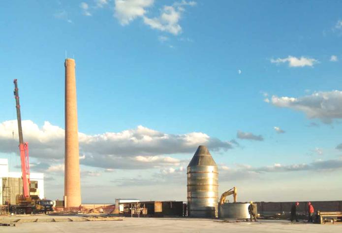 为新疆庙尔沟供热公司提供2台20吨链条炉 袋除尘+双碱法+SNCR