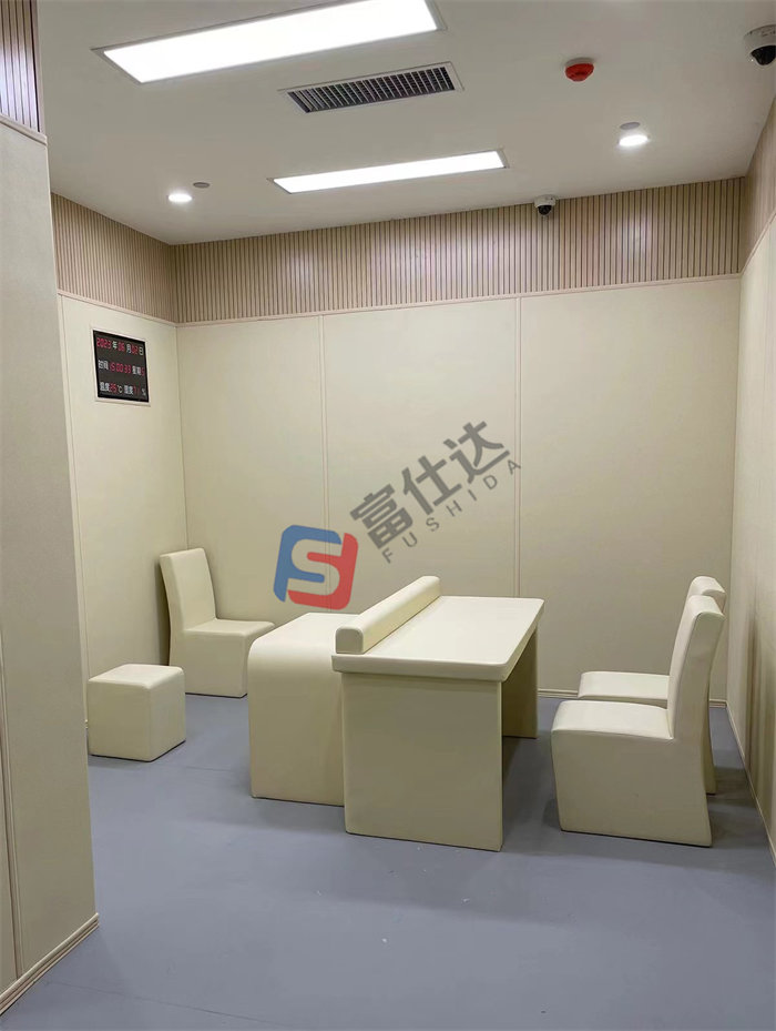 防撞材料软包桌椅