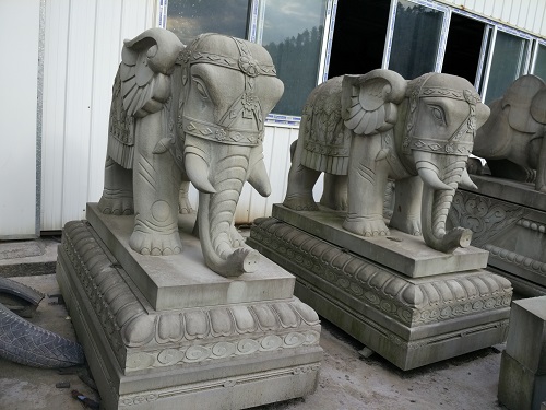 雕刻大象