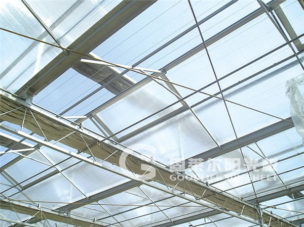 西安中空板的首要施工工艺