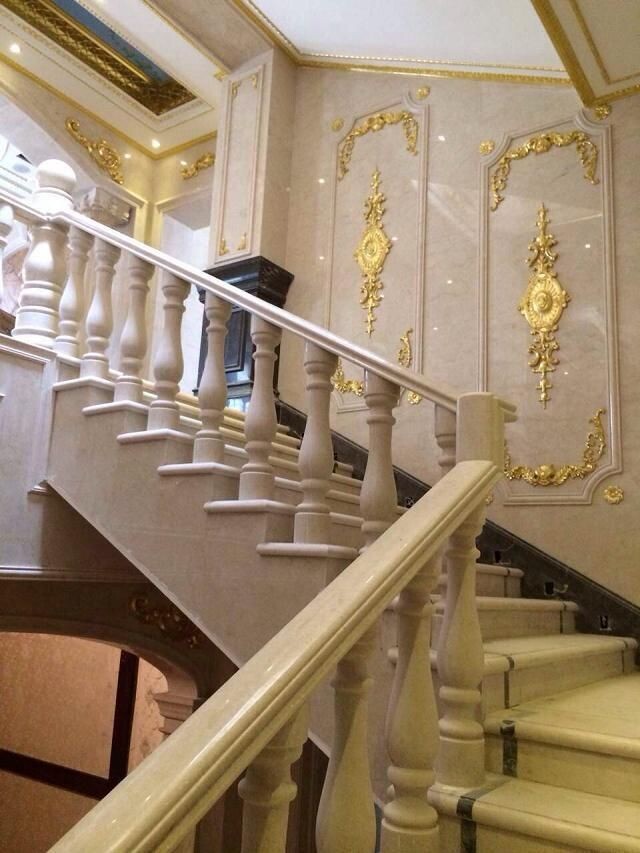 樓梯扶手