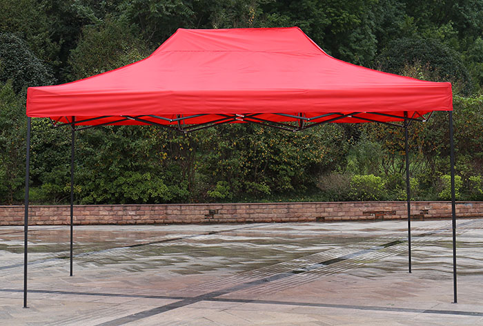荣泰帆布带你认识下折叠帐篷特点、安装方法以及规格尺寸。