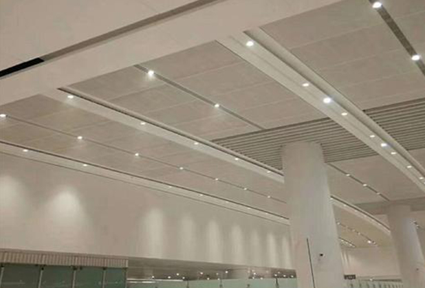 你知道铝天花板相比其他材质天花板的优势所在吗？