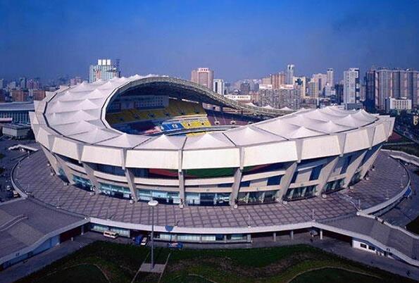 上海萬人體育館