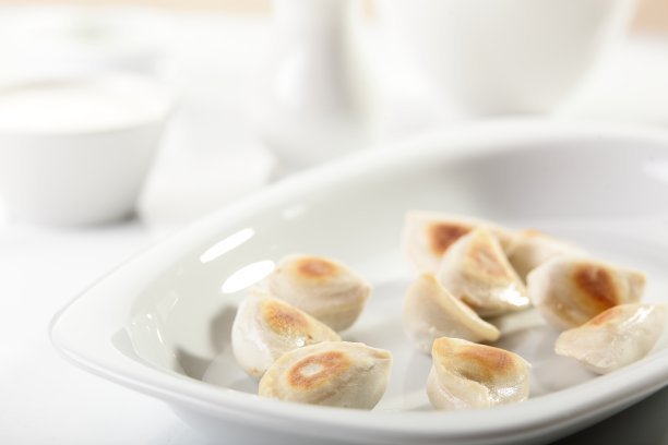 煎餃子容易粘鍋怎么辦？