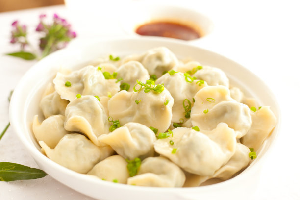 如何制作鮮嫩可口的薺菜餃子
