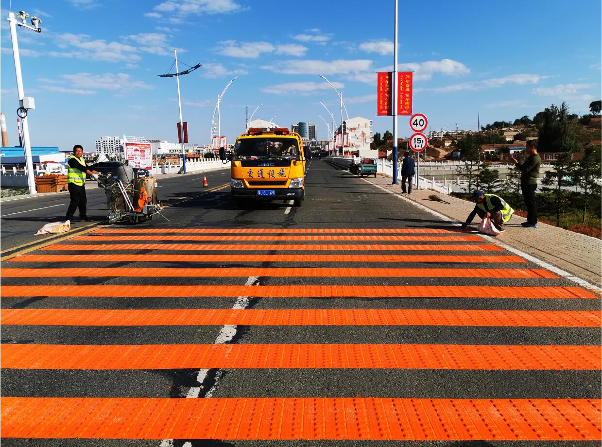 烏蘭察布市博達交通設施合作道路標線案例展示