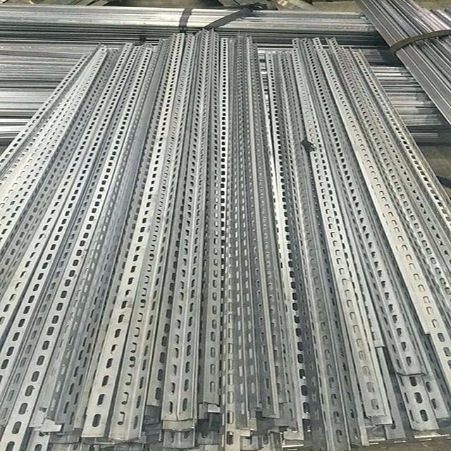 等边角钢是什么？它的可焊接性强吗？看看新疆角钢销售厂家是怎么解说的