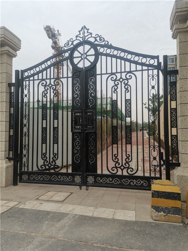 陕西铁艺大门定做