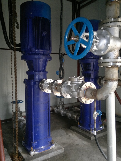 高压水泵