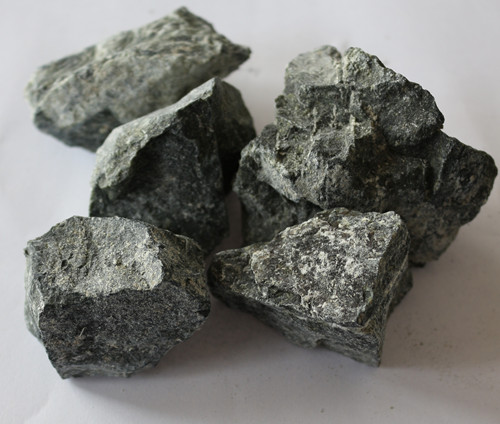 水镁石矿图片
